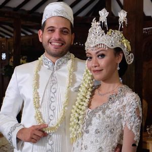 Meet your Posher, Eman